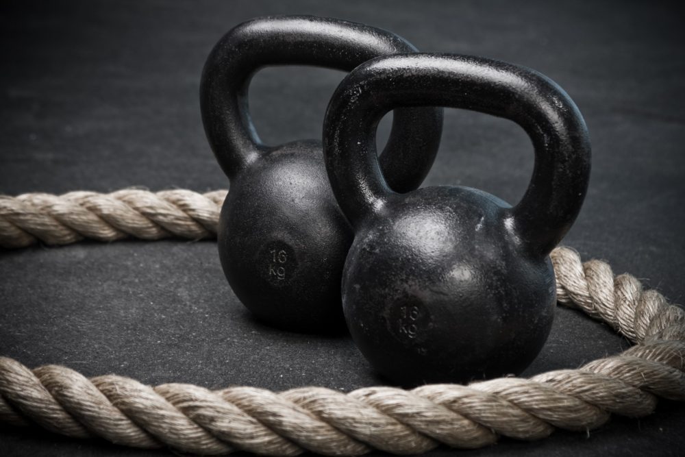 kettlebell-and-battle-ropes-functional-training-1000x667